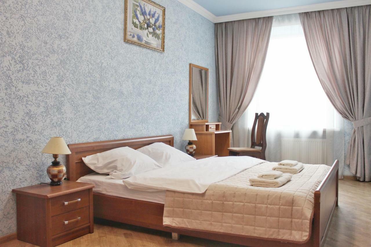 Квартира В Центрі Львова Вулиця Міцкевича 5, Простора З Гарним Видом На Місто Экстерьер фото