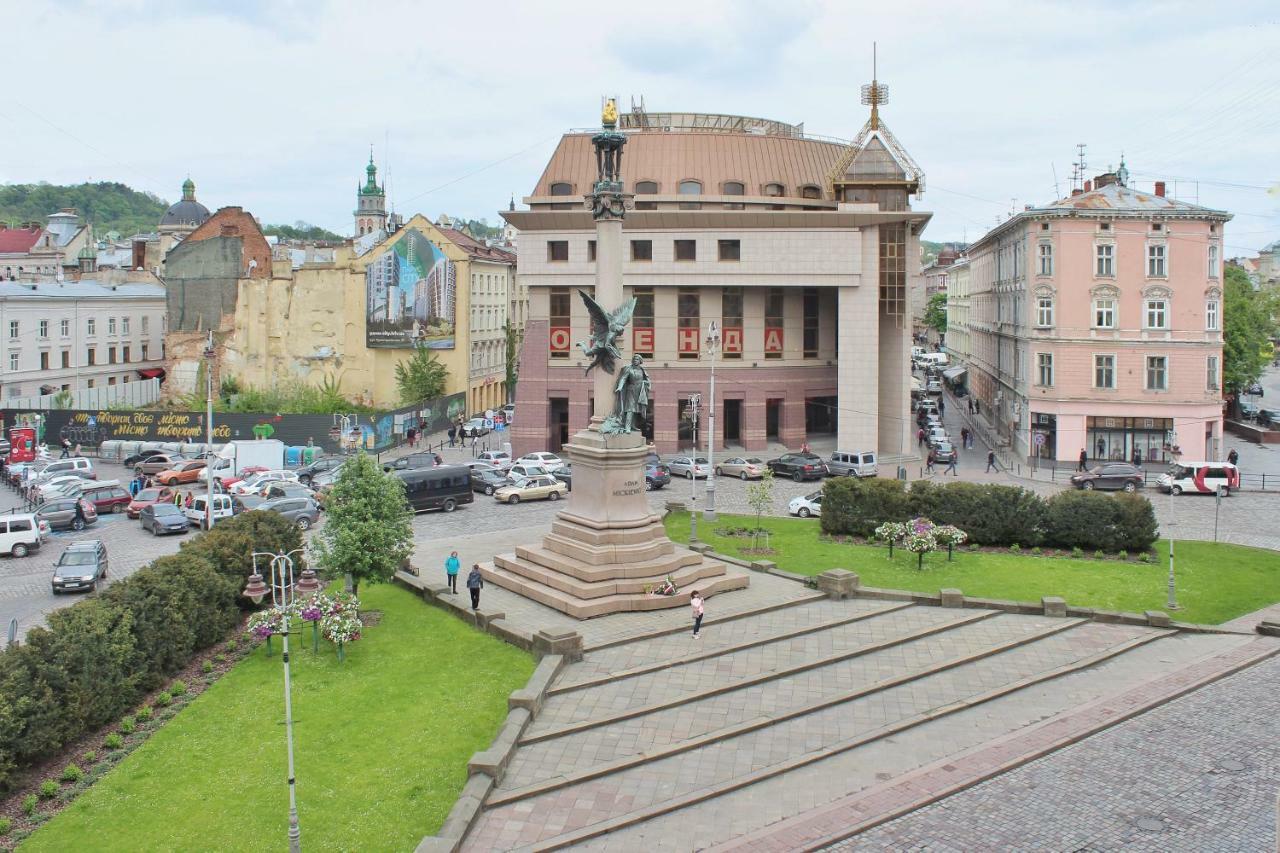 Квартира В Центрі Львова Вулиця Міцкевича 5, Простора З Гарним Видом На Місто Экстерьер фото